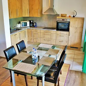 Am Römerkreis Apartment